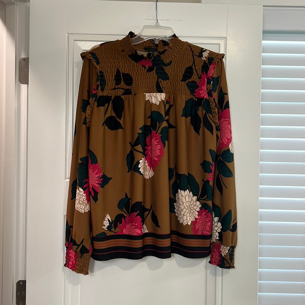 EUC Ann Taylor Factory floral smocked blouse
